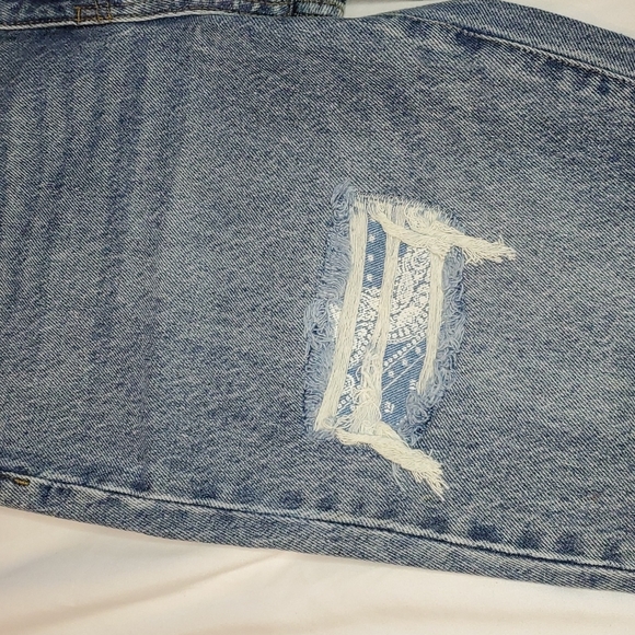 Pacsun bandana patch mom jeans - Picture 6 of 11